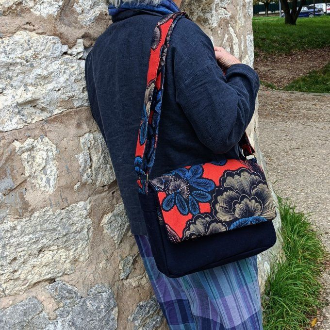 Besace drap de laine bleu - Rabat Kew gardens rouge