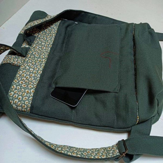 Sac à dos coursier-Coton vert sauge et imprimé léopard