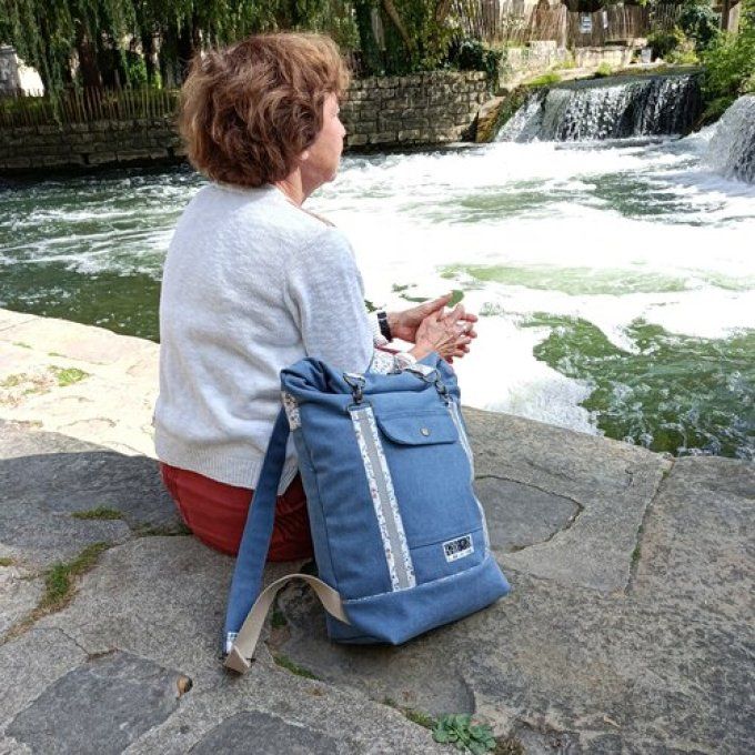 Sac à dos coursier toile Cayman bleu - petites fleurs