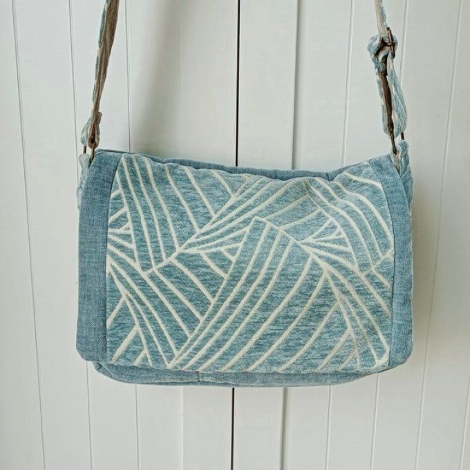 Besace velours ras turquoise - Rabat tapissier