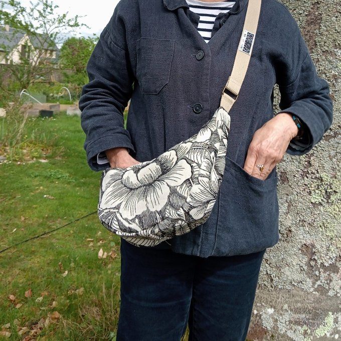 Sac demi-lune - Lin brodé écru/noir